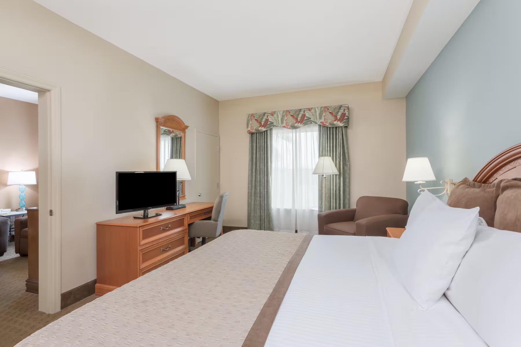 Hawthorn Suites Orlando - Lake Buena